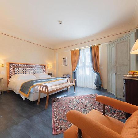 Algila Ortigia Charme Hotel Syrakusa Exteriör bild