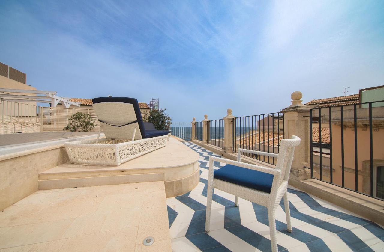 Algila Ortigia Charme Hotel Syrakusa Exteriör bild