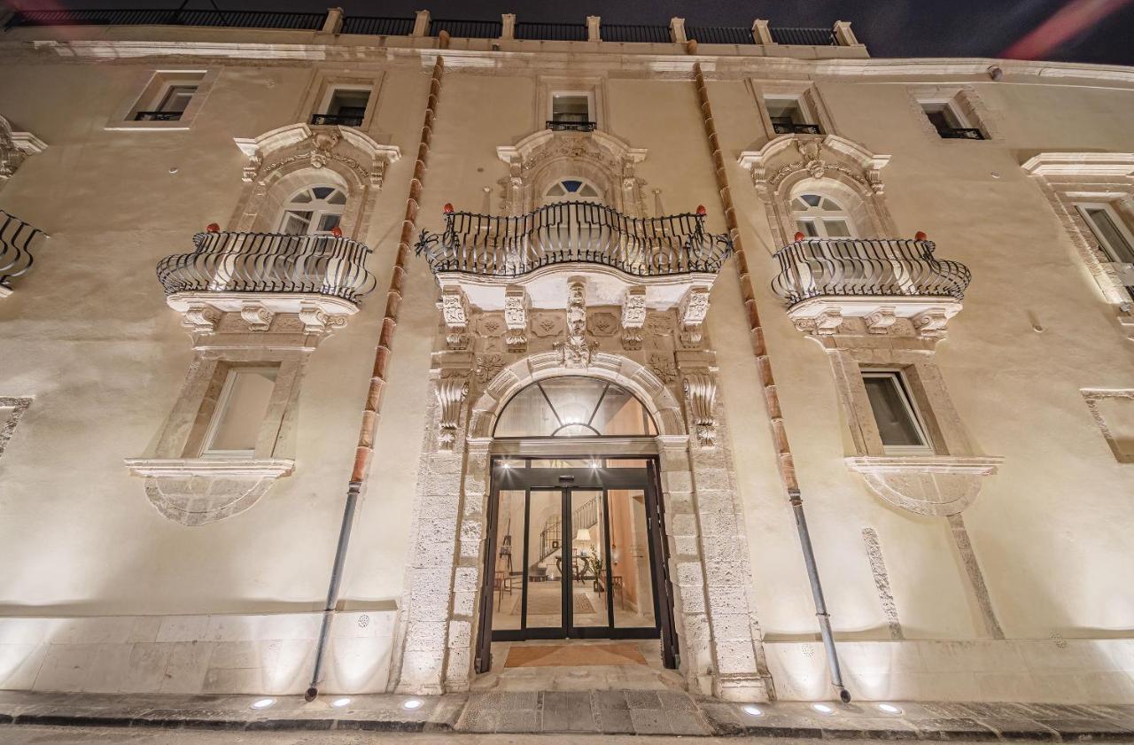 Algila Ortigia Charme Hotel Syrakusa Exteriör bild