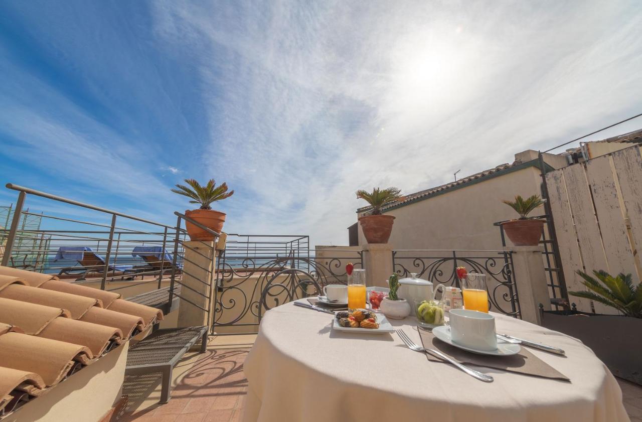 Algila Ortigia Charme Hotel Syrakusa Exteriör bild