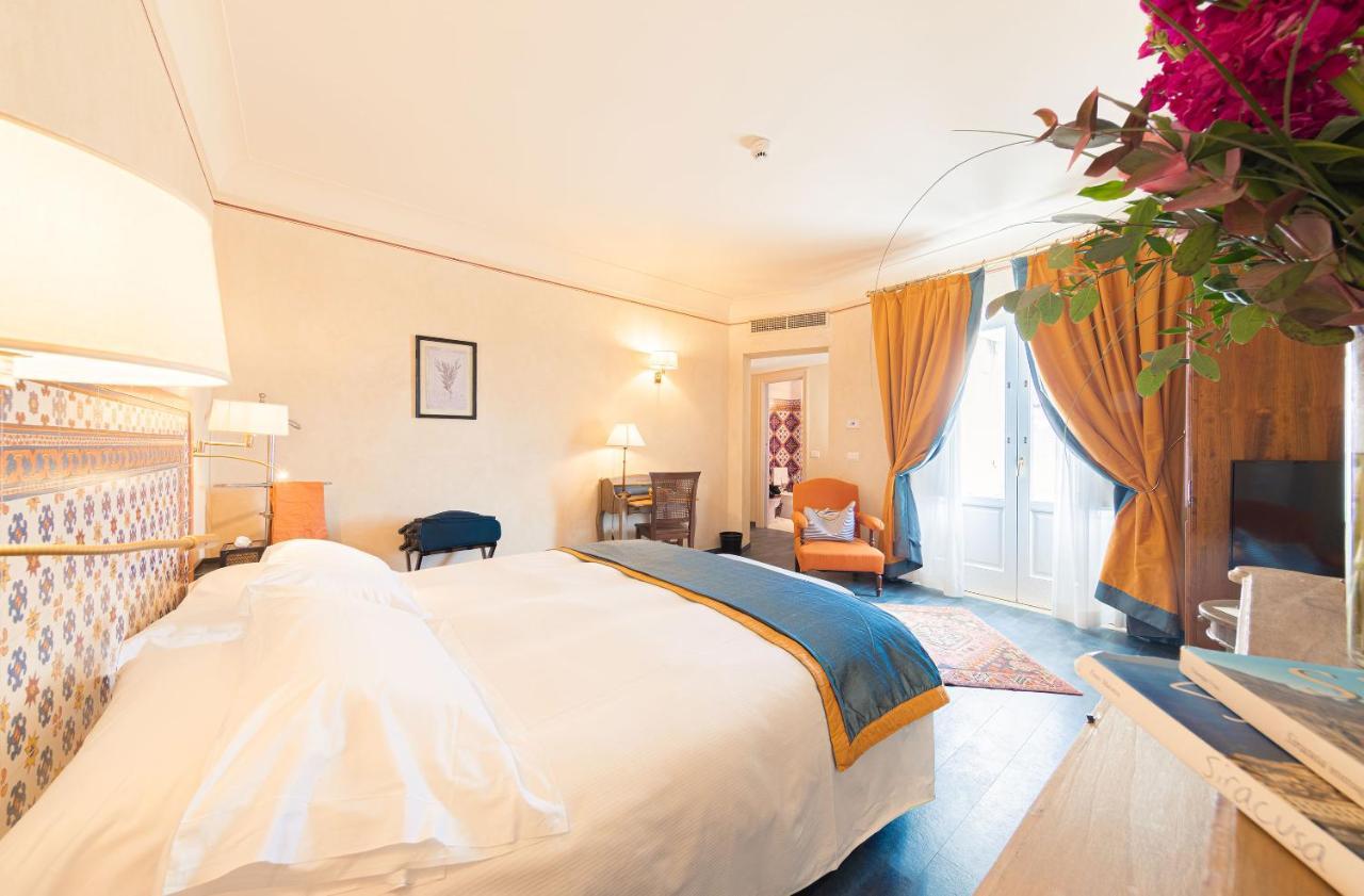 Algila Ortigia Charme Hotel Syrakusa Exteriör bild